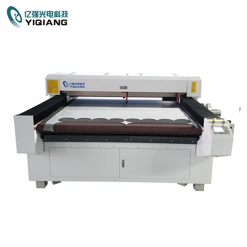 大视觉切割机在切割雪纺布时会留下切割痕状吗？